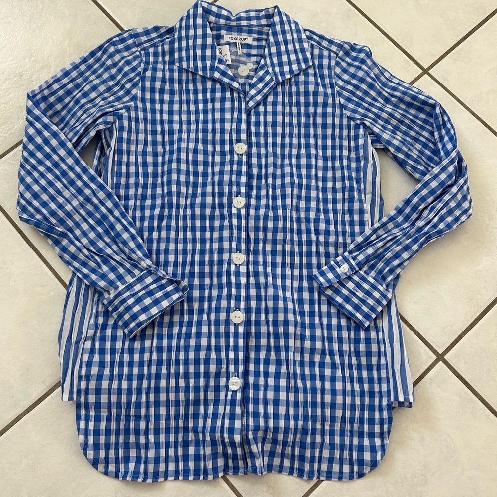 Foxcroft Women’s Blue and White Checkered Button Down Shirt